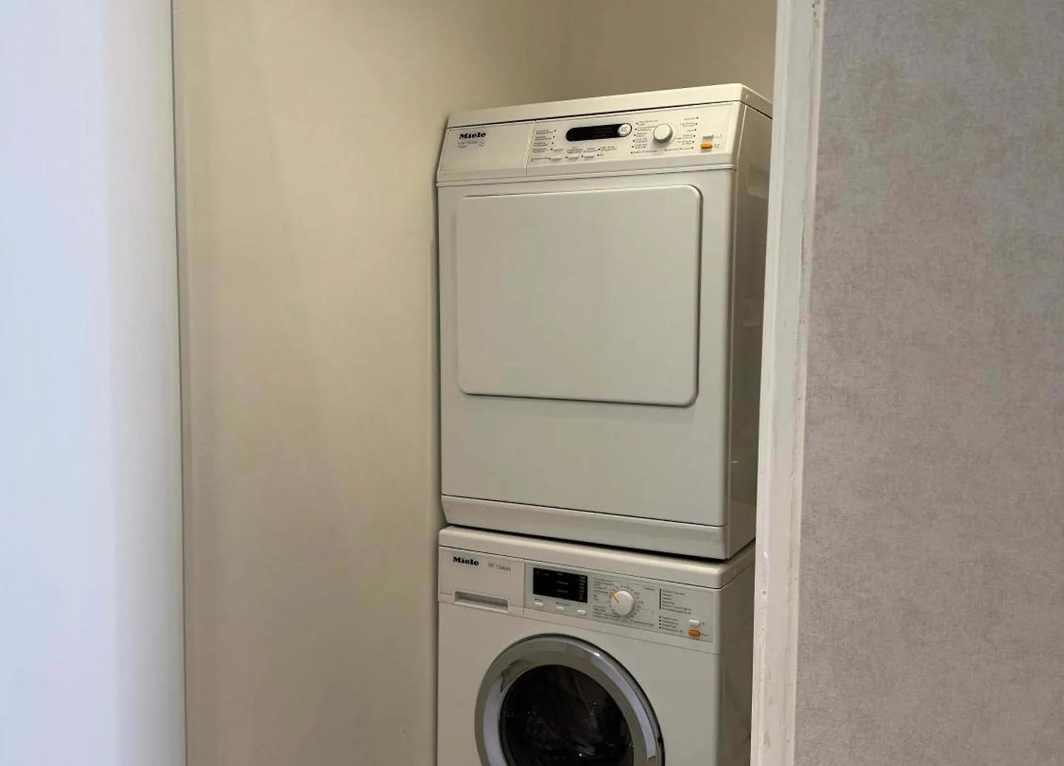 Prime Location 1Br Apartment Walk Everywhere Eindhoven